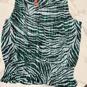 WEEK & Printed woven smocked waist tank in Kelly